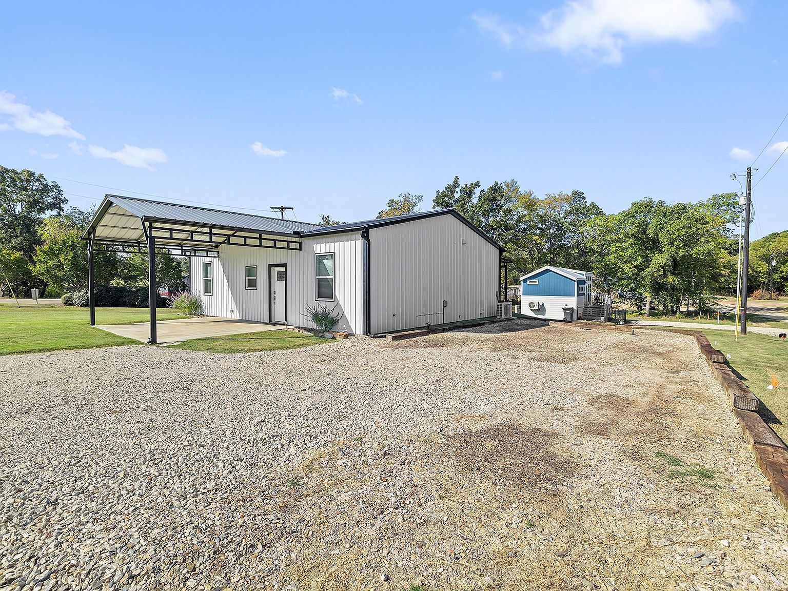 327 Arapaho Quitman, TX 75783 - Thumbnail 3