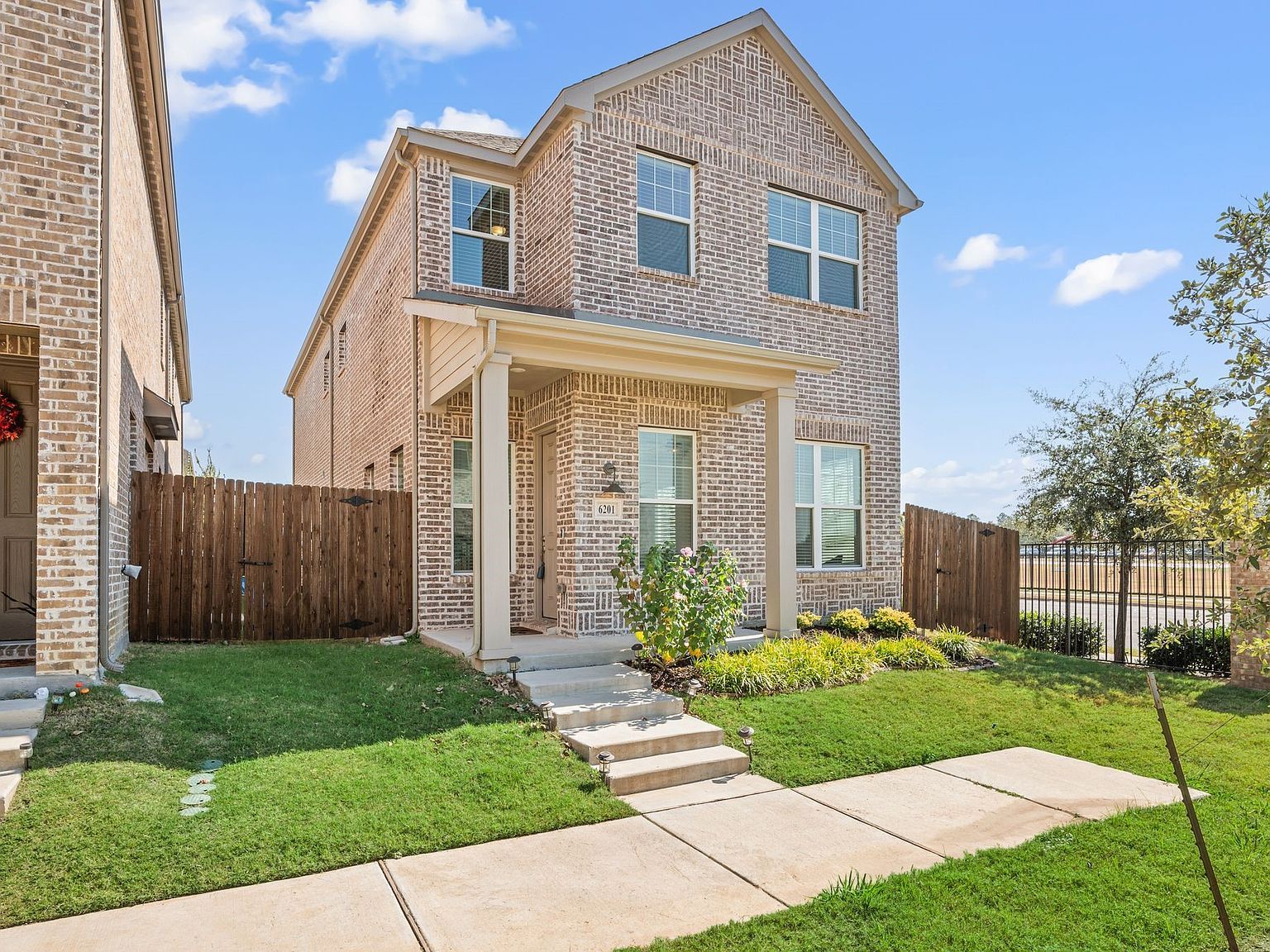 6201 Queens Path North Richland Hills, TX 76180 - Thumbnail 3