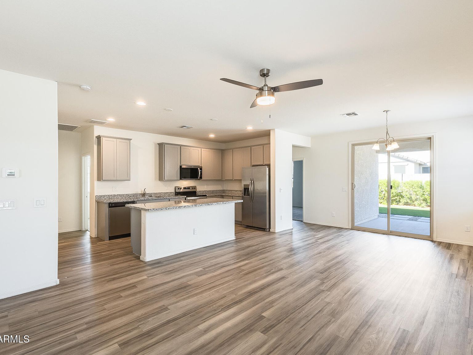 17566 W Country Club Ter Surprise, AZ 85387 - Thumbnail 3