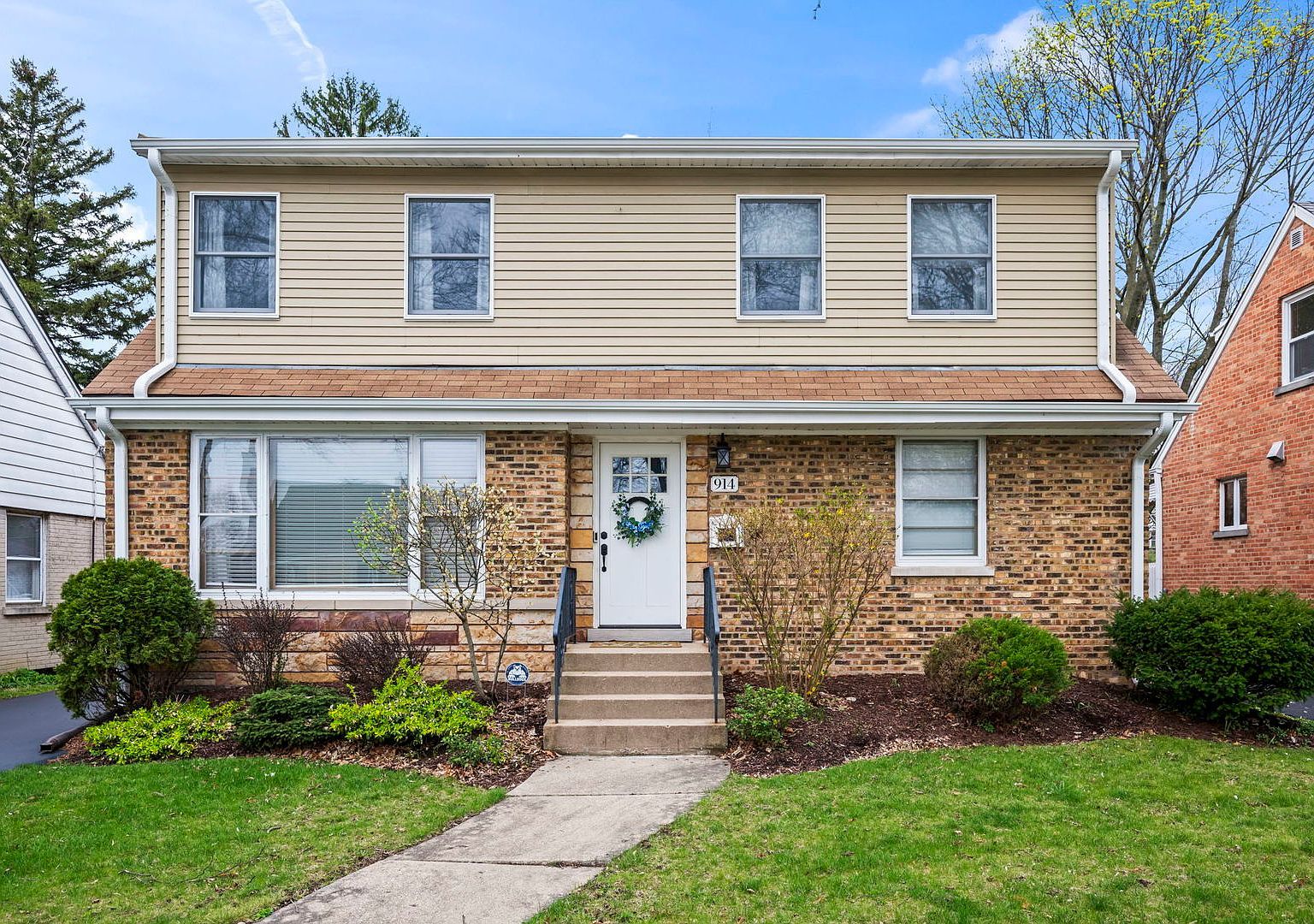 914 N Kennicott Ave Arlington Heights, IL 60004 - Thumbnail 3