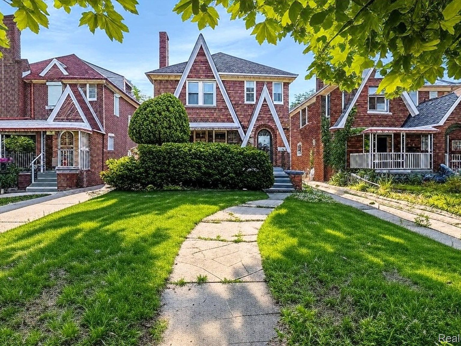 17600 Santa Barbara Dr Detroit, MI 48221 - Thumbnail 3