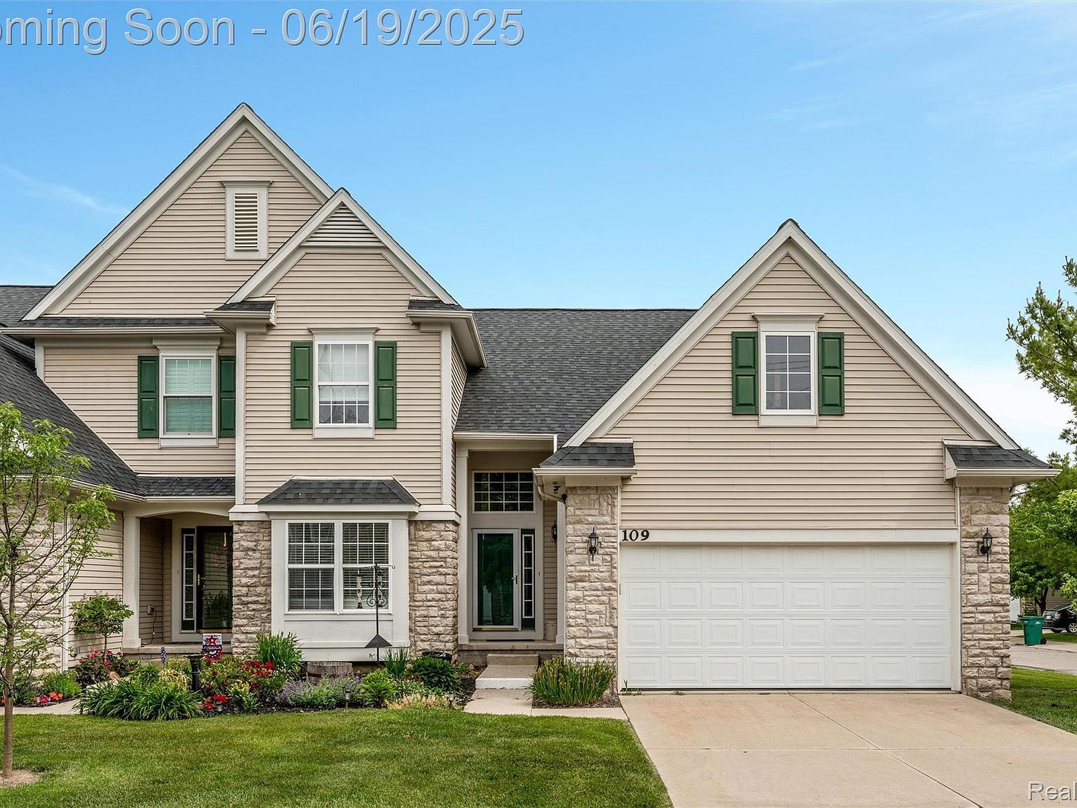 109 Burwyck Park Dr Saline, MI 48176 - Thumbnail 3