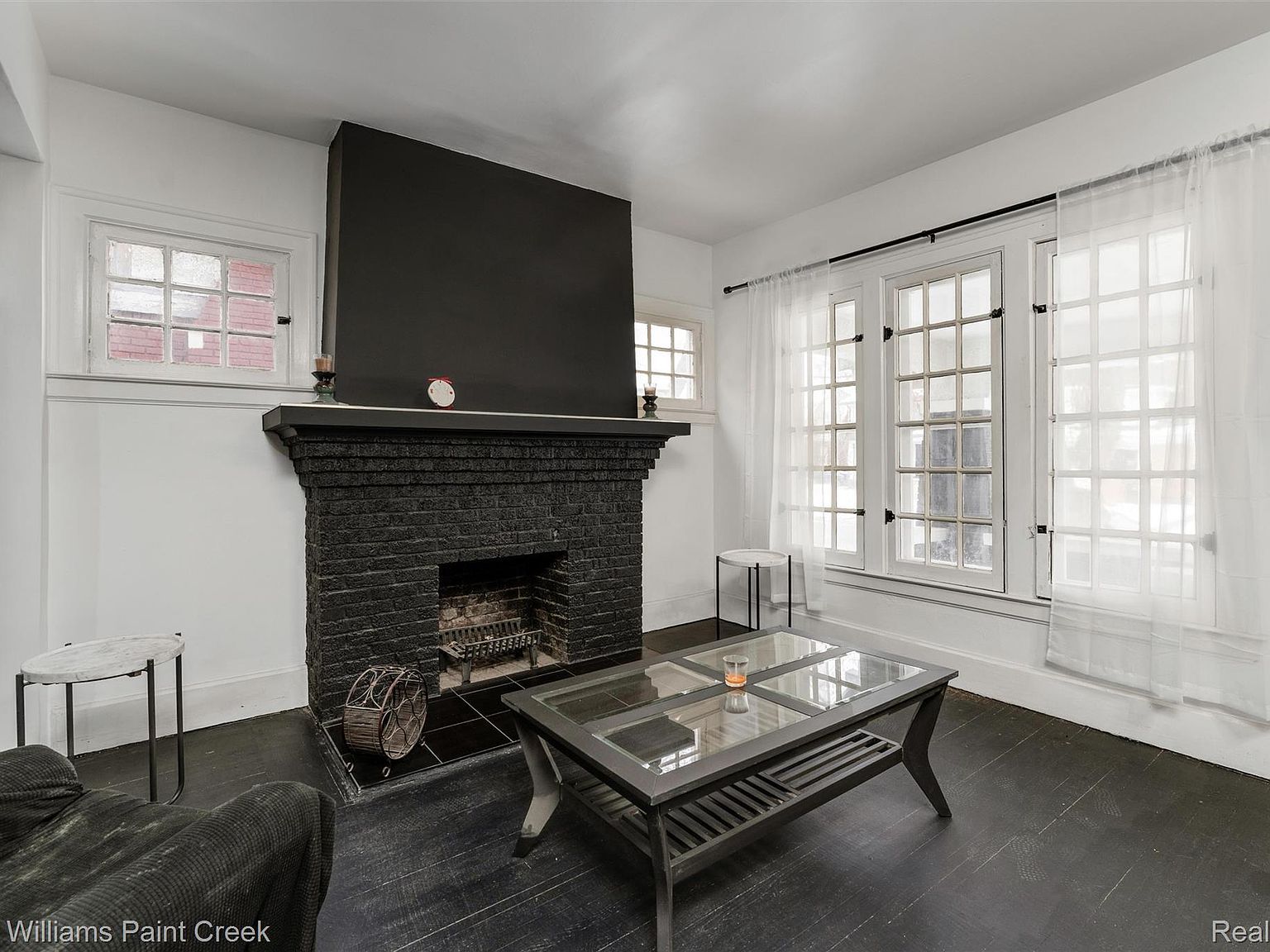 13335 Strathmoor St Detroit, MI 48227 - Thumbnail 3