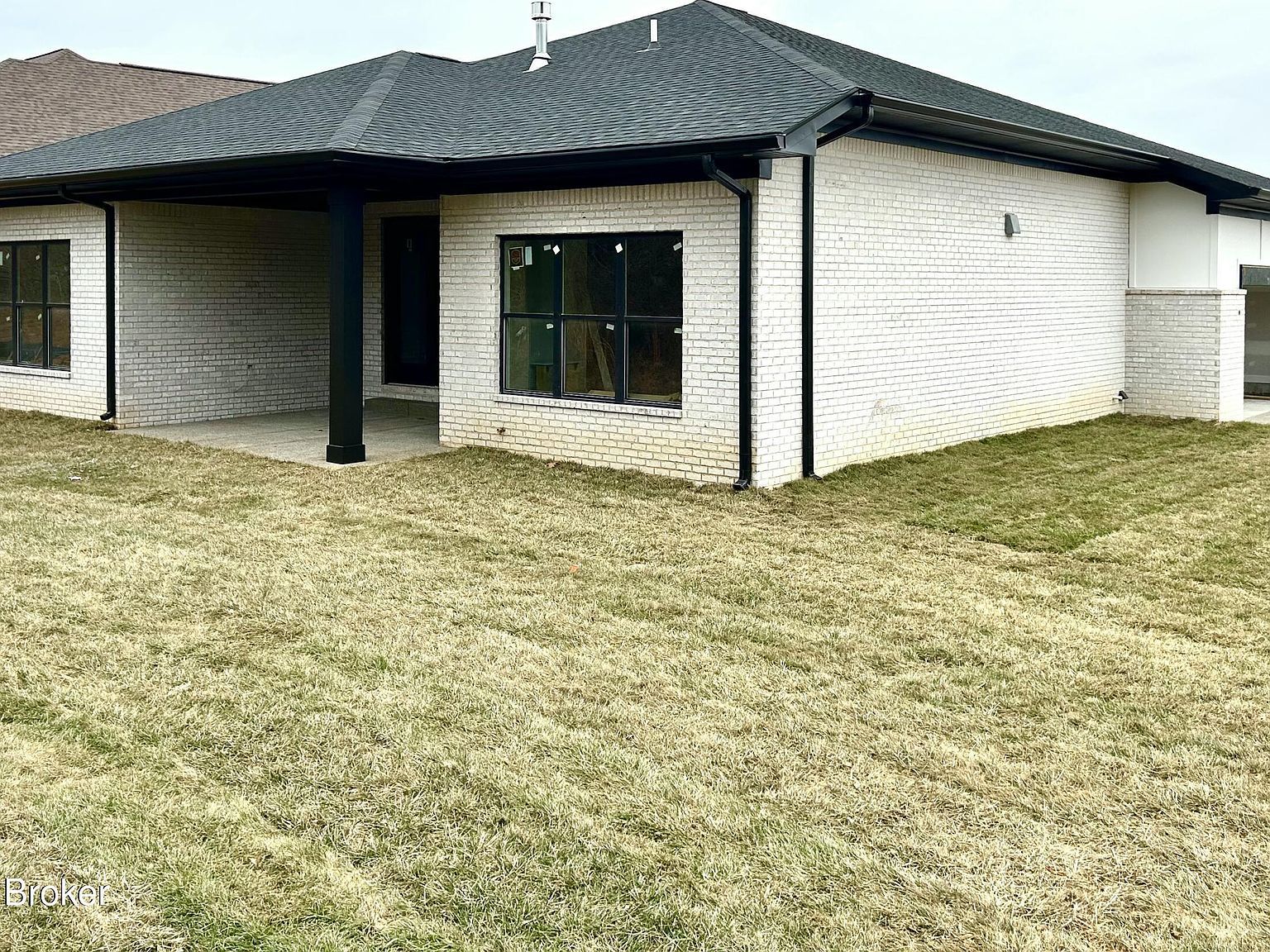 48 Thomas Farm Dr Louisville, KY 40299 - Thumbnail 3