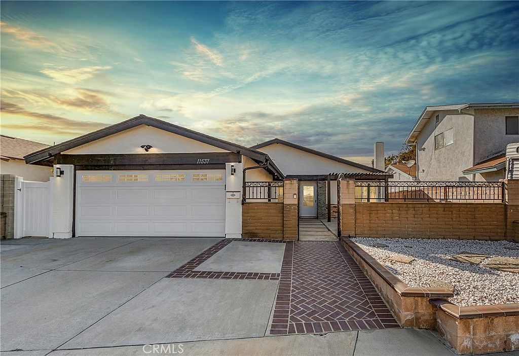 11537 Samoa St Cypress, CA 90630 - Thumbnail 3