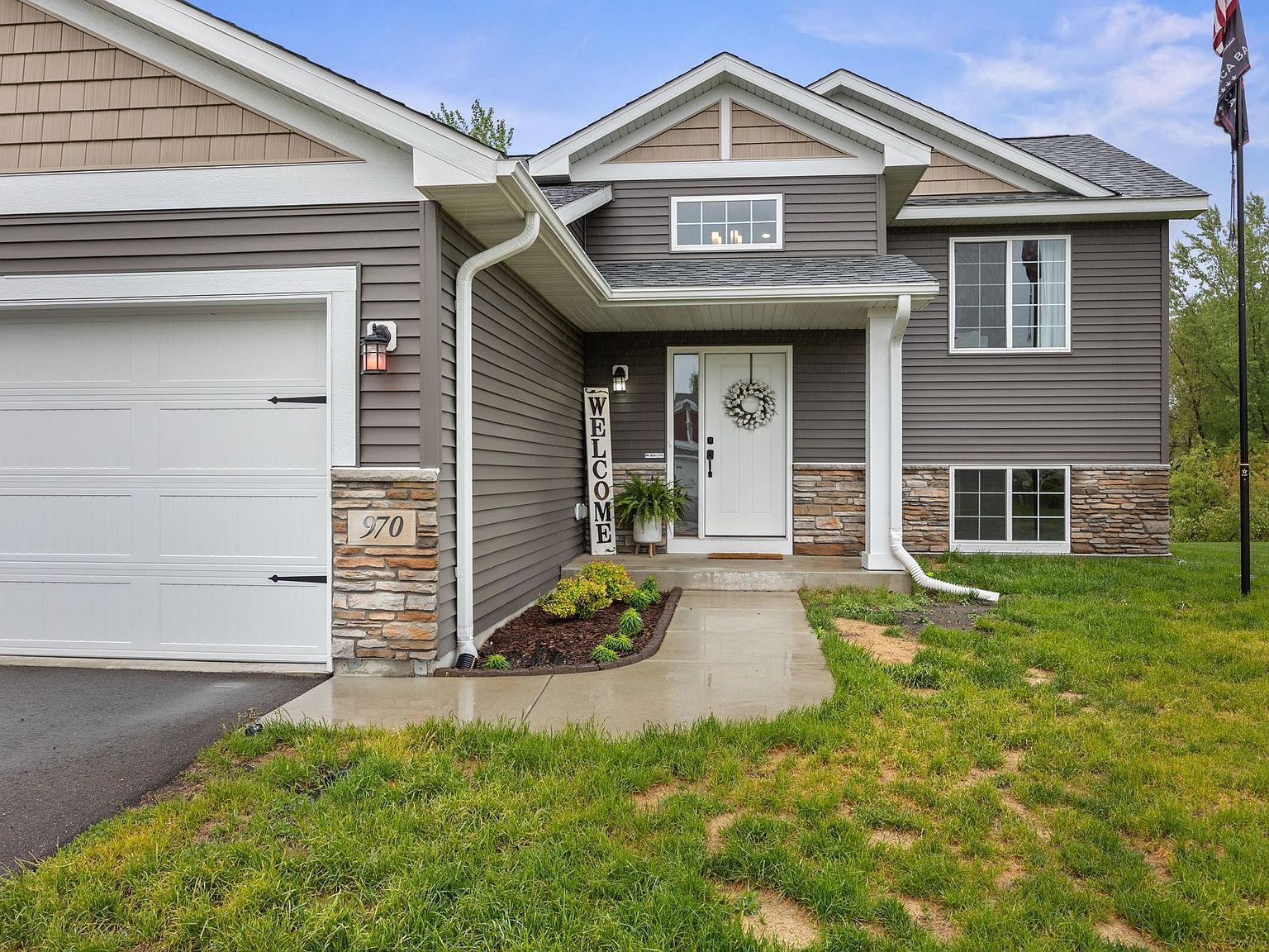 970 Acacia Dr S Annandale, MN 55302 - Thumbnail 3