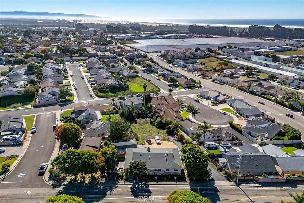 1362 Farroll Rd #21 Grover Beach, CA 93433 - Thumbnail 3