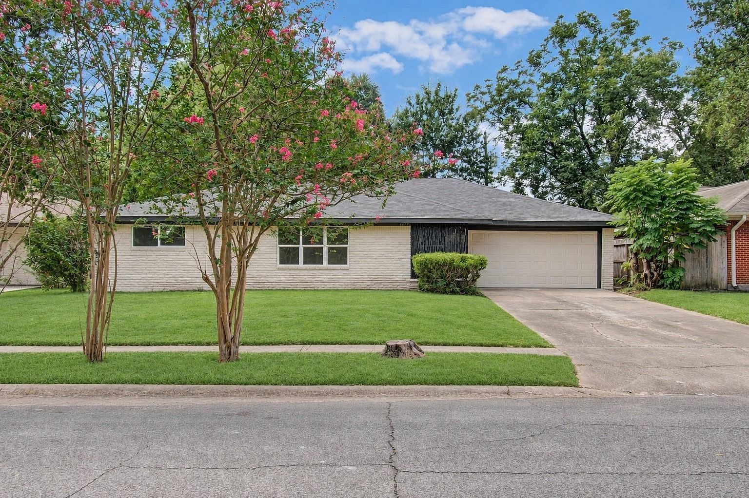 5619 Warm Springs Rd Houston, TX 77035 - Thumbnail 3
