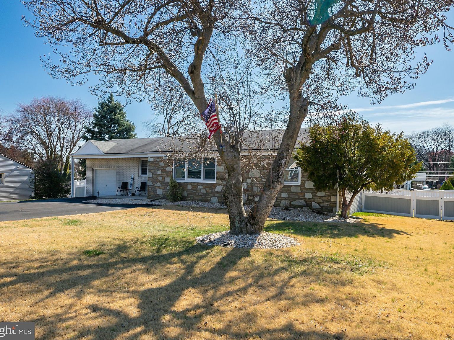 27 N Westview Ave Feasterville, PA 19053 - Thumbnail 3