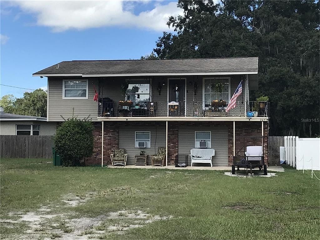 703 & 705 Cleveland Ave Wildwood, FL 34785 - Thumbnail 3