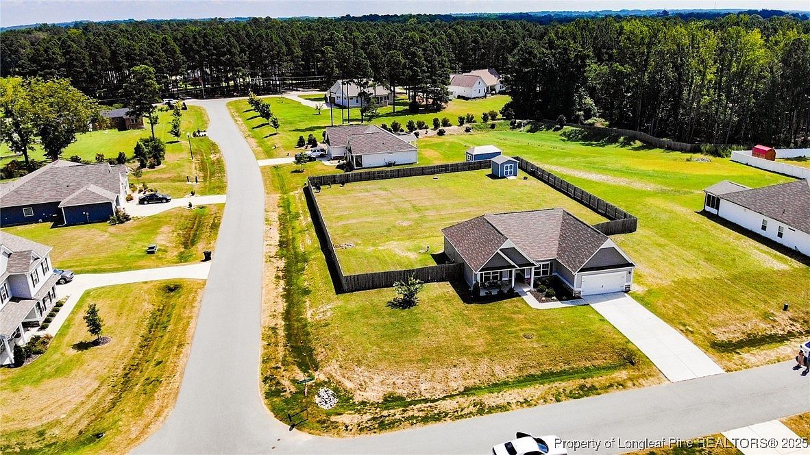 228 Kensington Dr Sanford, NC 27332 - Thumbnail 3