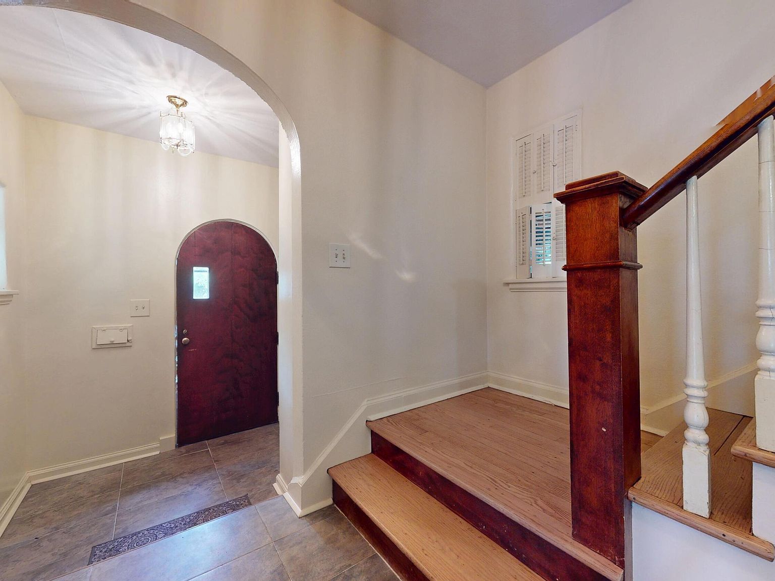 8339 Northcote Ave Munster, IN 46321 - Thumbnail 3