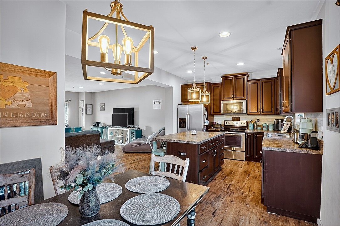 120 John St S Strabane, PA 15301 - Thumbnail 3