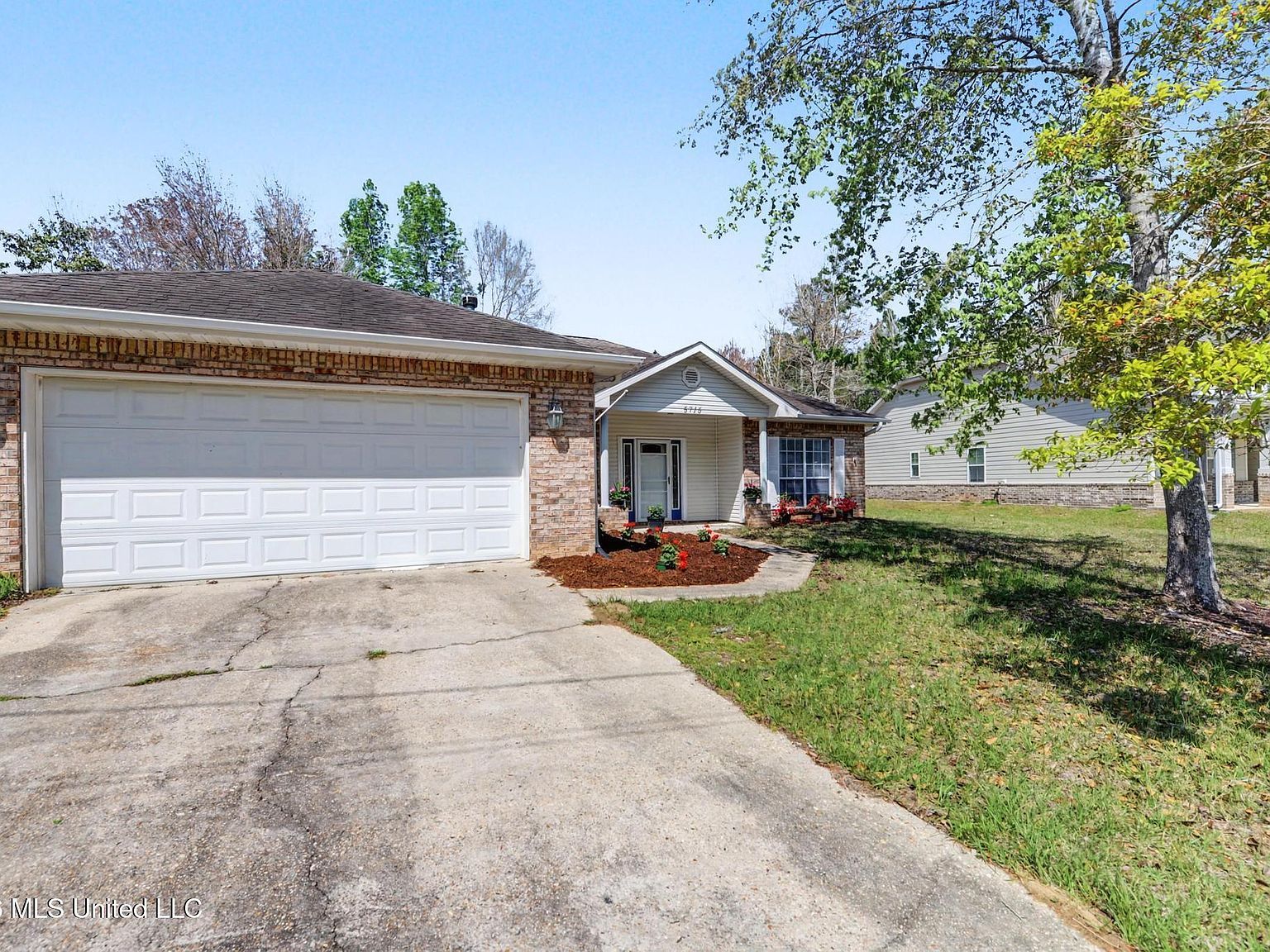 5715 Anoai Way Diamondhead, MS 39525 - Thumbnail 3