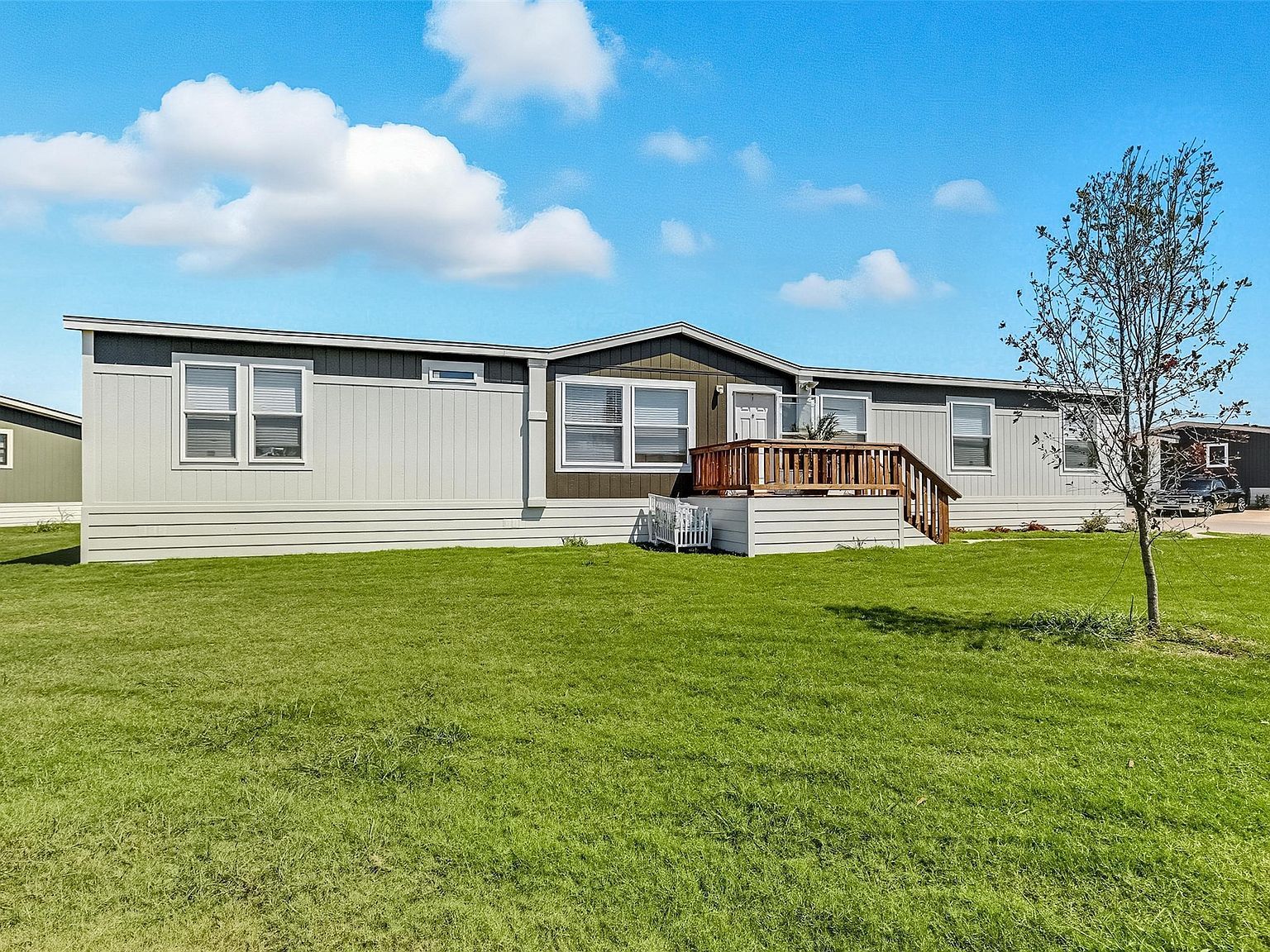 901 Browning Rd Wilmer, TX 75172 - Thumbnail 3