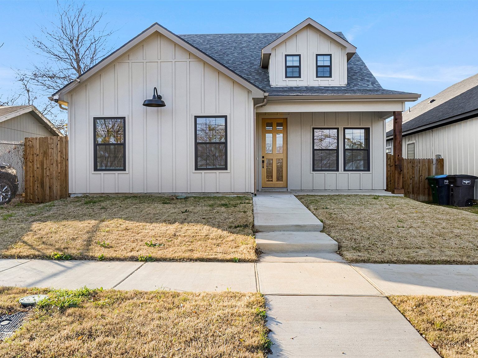 1804 Vincennes St Fort Worth, TX 76105 - Thumbnail 3