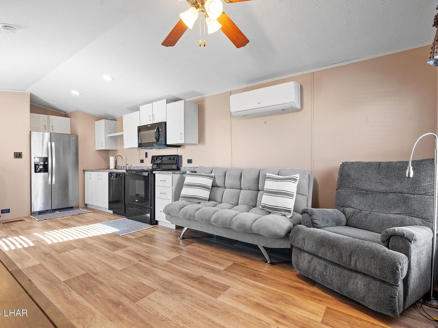 3133 Erwin Ln Lake Havasu City, AZ 86404 - Thumbnail 3