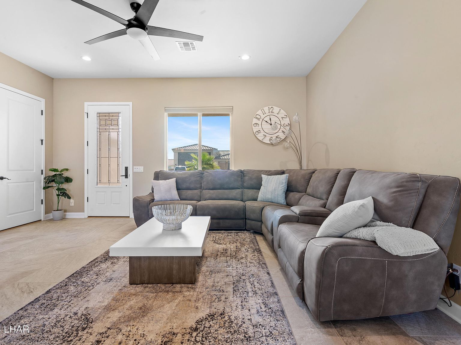 1659 Susan Dr Lake Havasu City, AZ 86404 - Thumbnail 3