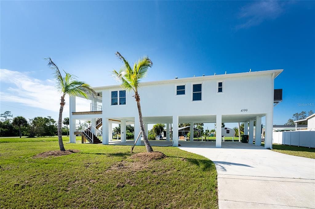 4199 Hollis Ave Port Charlotte, FL 33953 - Thumbnail 3