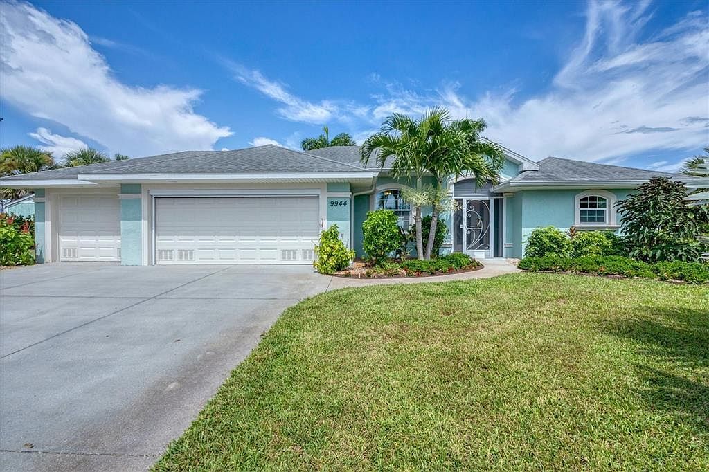 9944 Winnipeg St Port Charlotte, FL 33981 - Thumbnail 3