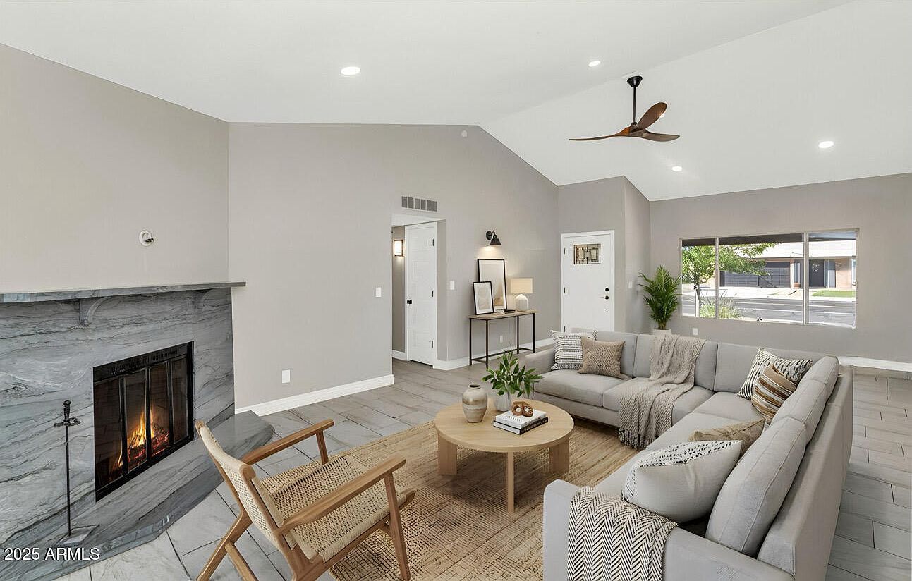 2555 S Patterson Mesa, AZ 85202 - Thumbnail 3