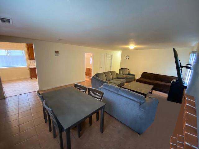 7585 Chestnut Street, Gilroy, CA, USA, 95020 - Thumbnail 3