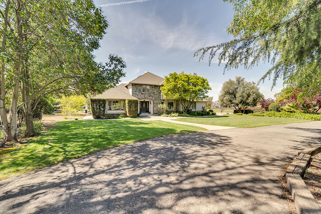 6945 Angelo Lane, Gilroy, CA, USA, 95020 - Thumbnail 3