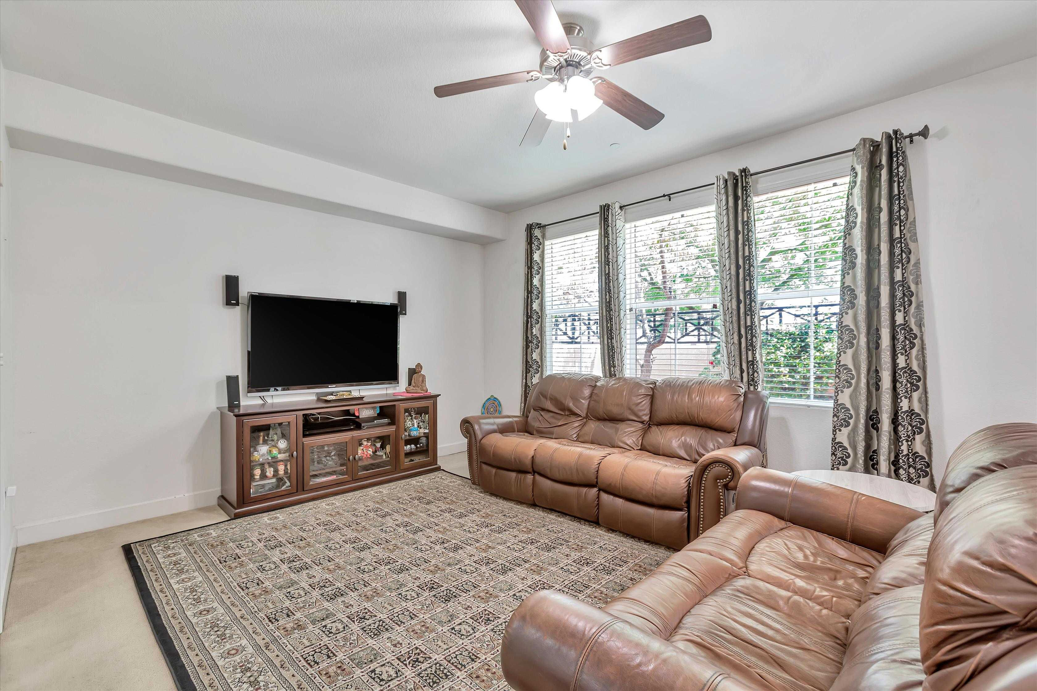 105 Cezanne Lane #105, Folsom, CA 95630, USA - Thumbnail 3