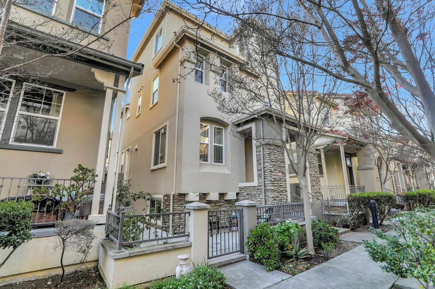 1103 Vida Larga Loop Milpitas, CA 95035 - Thumbnail 3