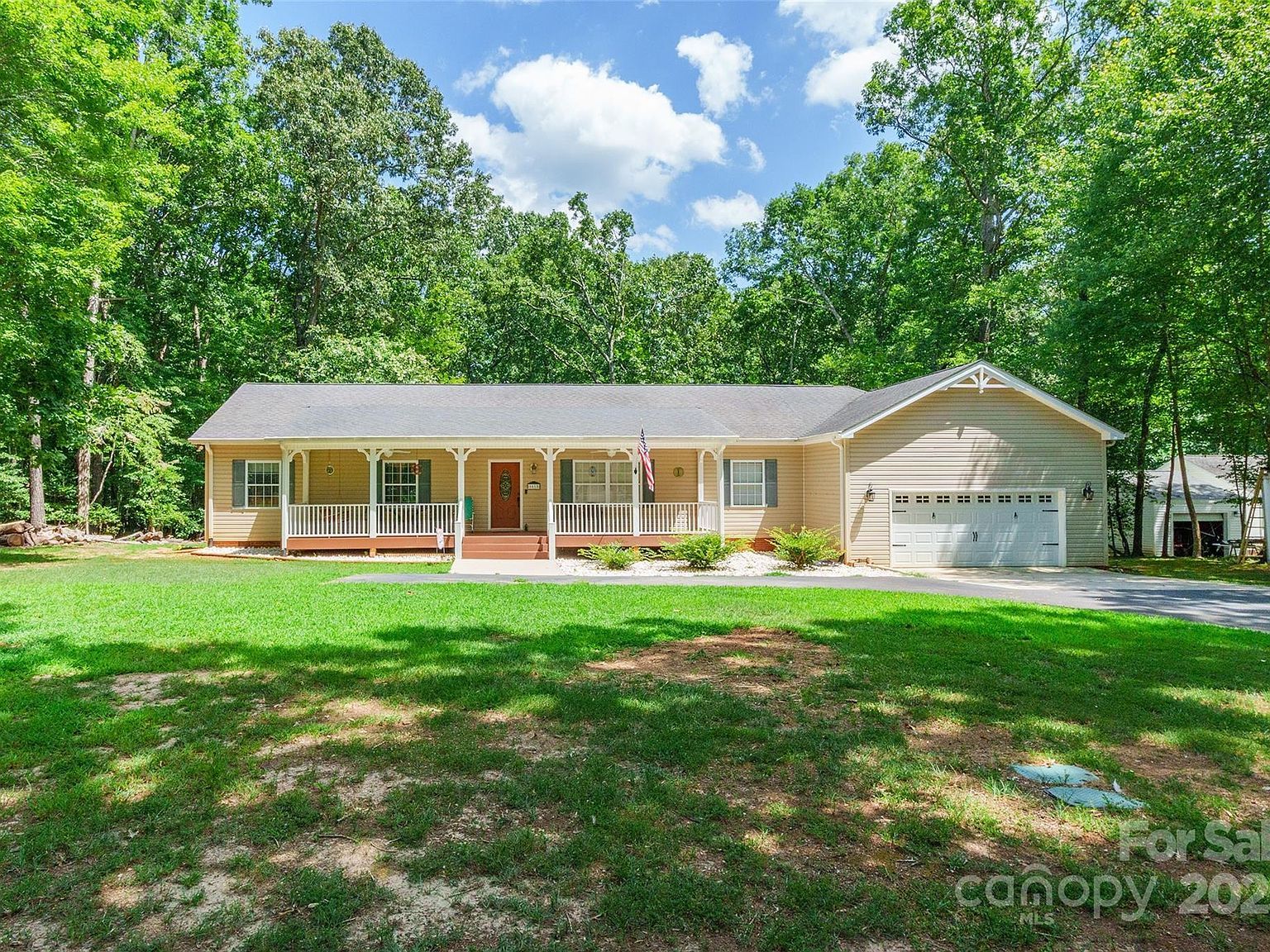 1615 Oak Park Ct Iron Station, NC 28080 - Thumbnail 3