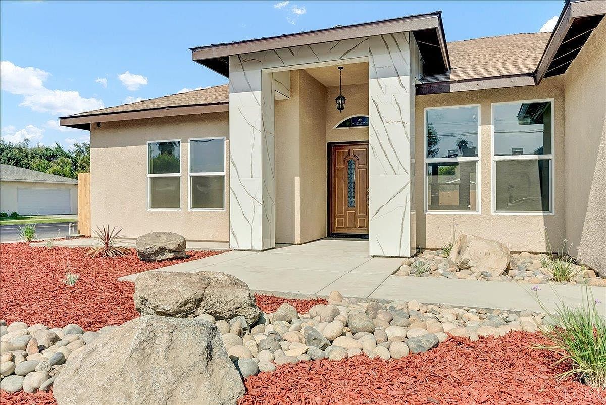 2210 N Douty Hanford, CA 93230 - Thumbnail 3