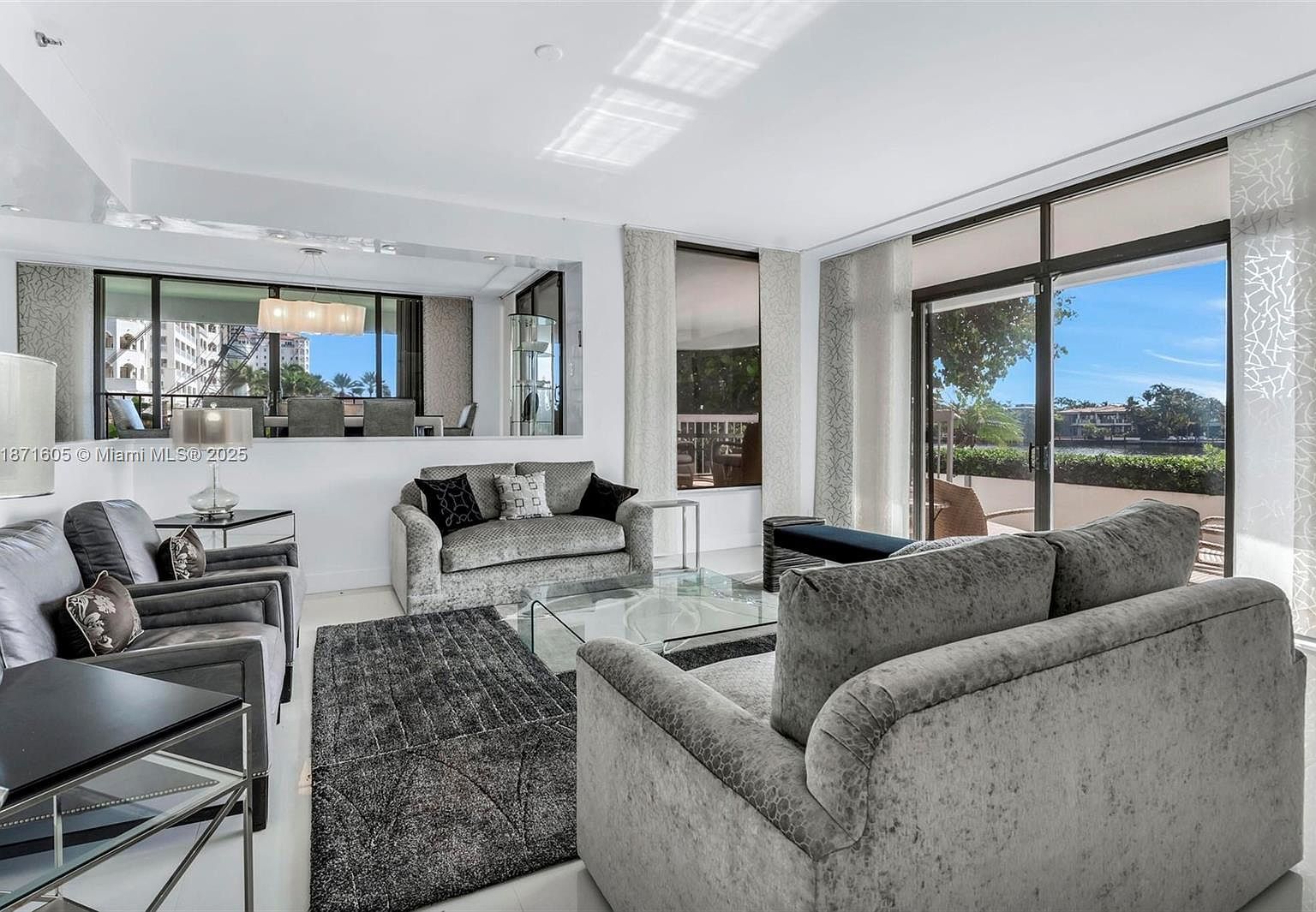 19707 Turnberry Way APT TH6 Miami, FL 33180 - Thumbnail 3