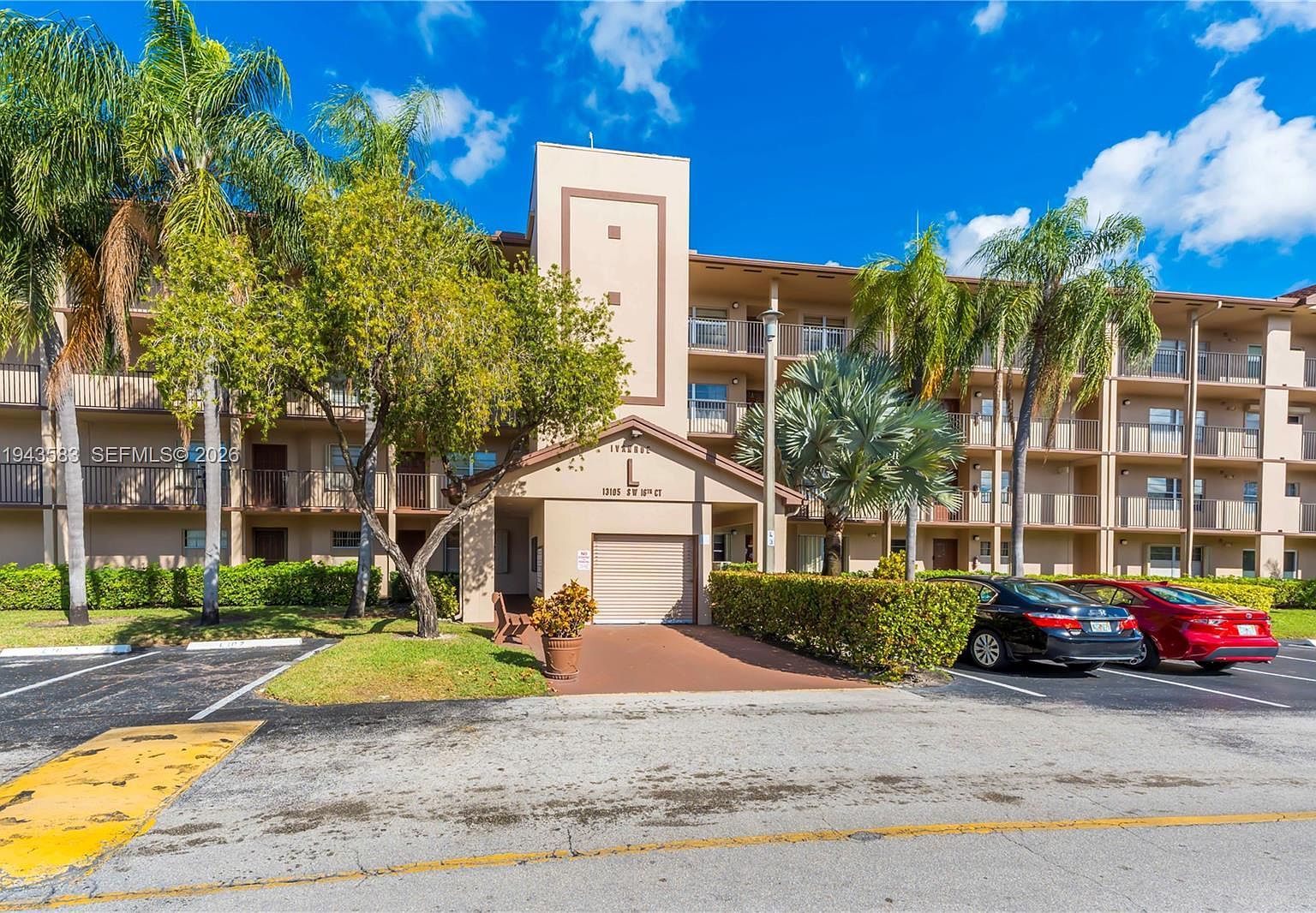 13105 SW 16th Ct APT 101L Pembroke Pines, FL 33027 - Thumbnail 3