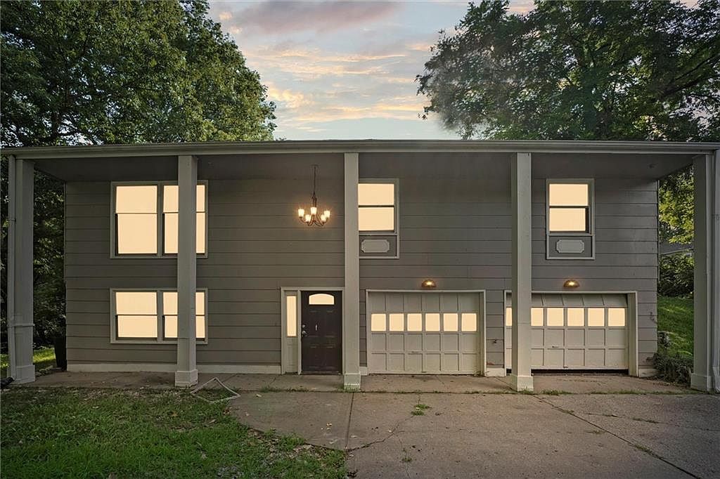 3801 NE Antioch Rd Kansas City, MO 64117 - Thumbnail 3