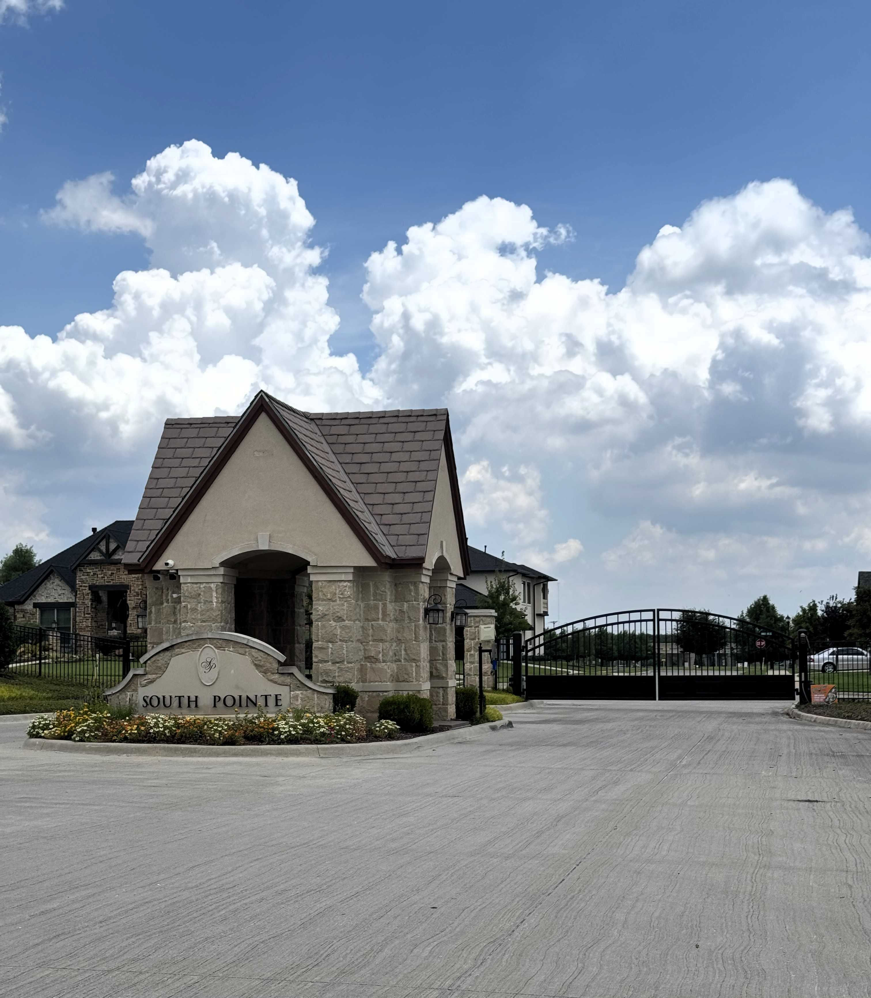 1205 Knoll Crest Drive, Mansfield, TX, USA, 76063 - Thumbnail 3