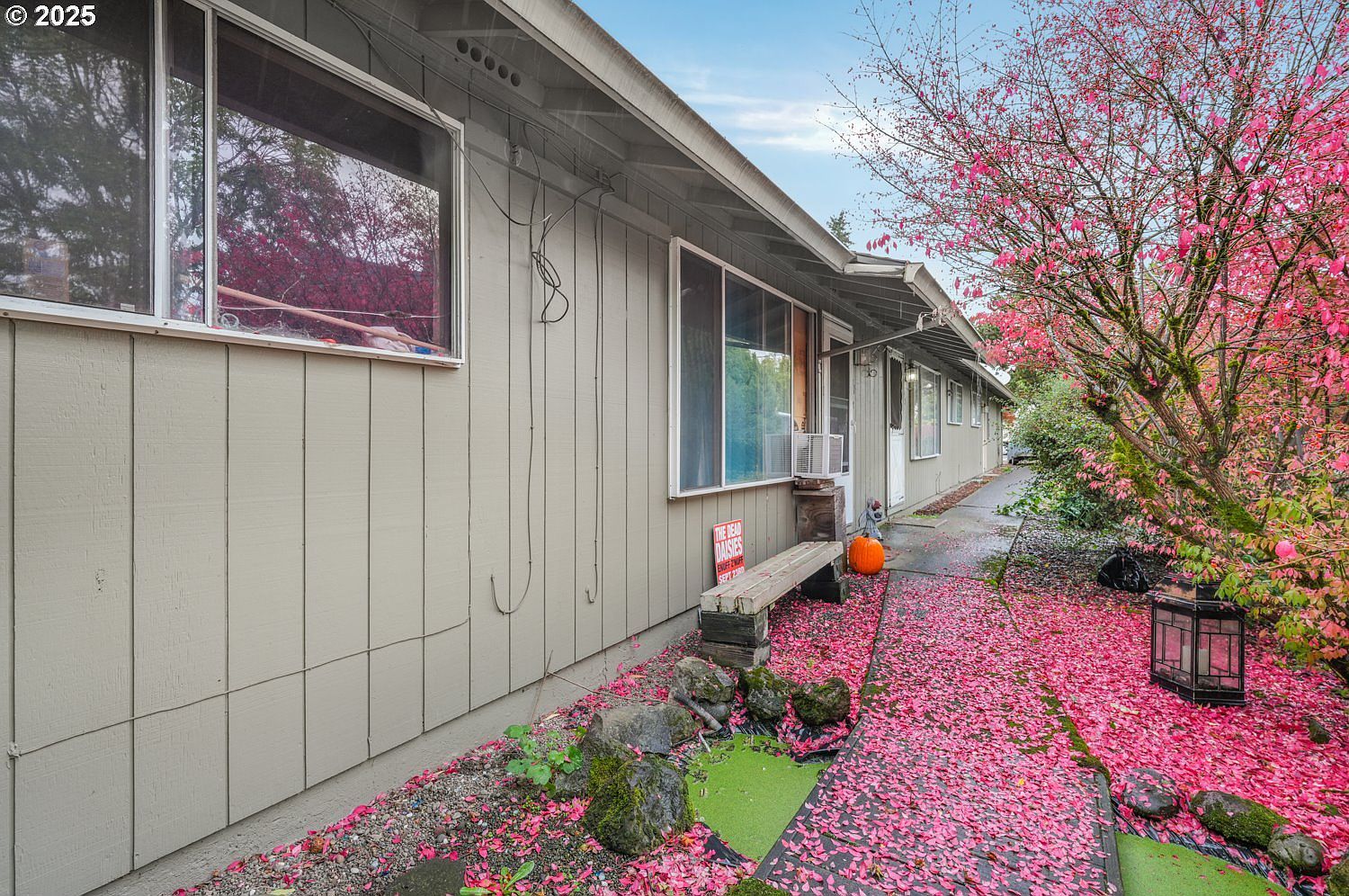 441 W Gloucester St Gladstone, OR 97027 - Thumbnail 3