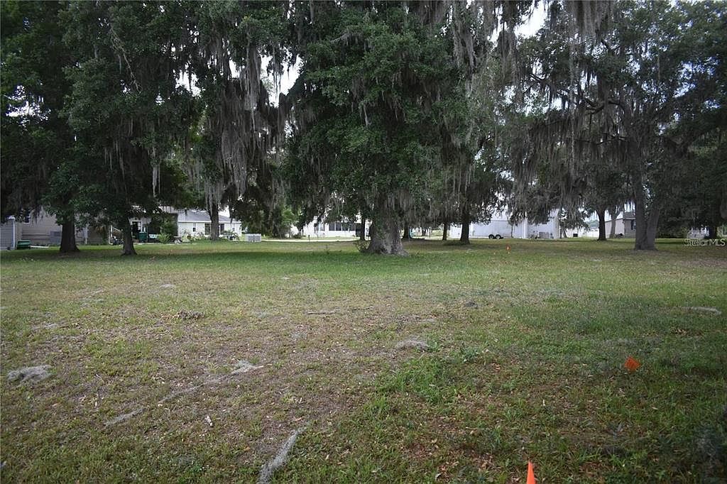 11 Lexington Cir #D Wildwood, FL 34785 - Thumbnail 3