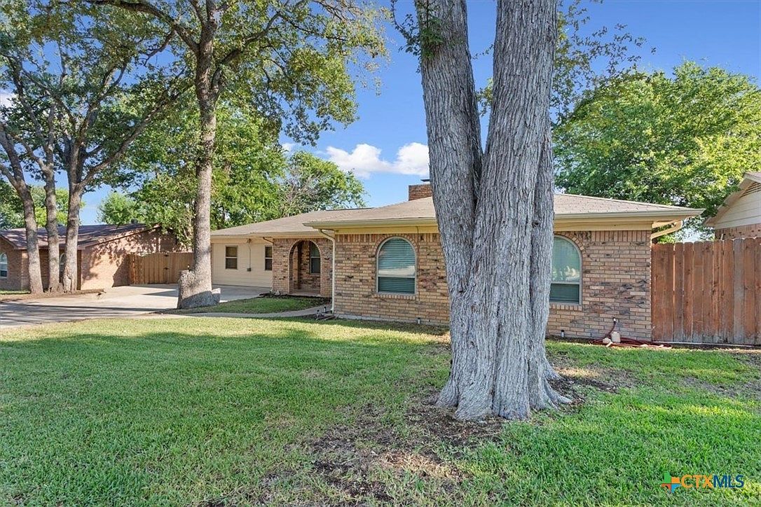 423 Carothers St Copperas Cove, TX 76522 - Thumbnail 3