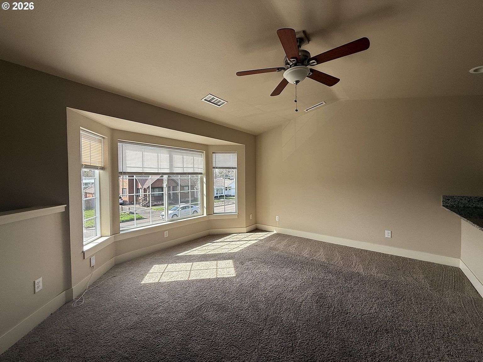 183 S Williams St Lebanon, OR 97355 - Thumbnail 3