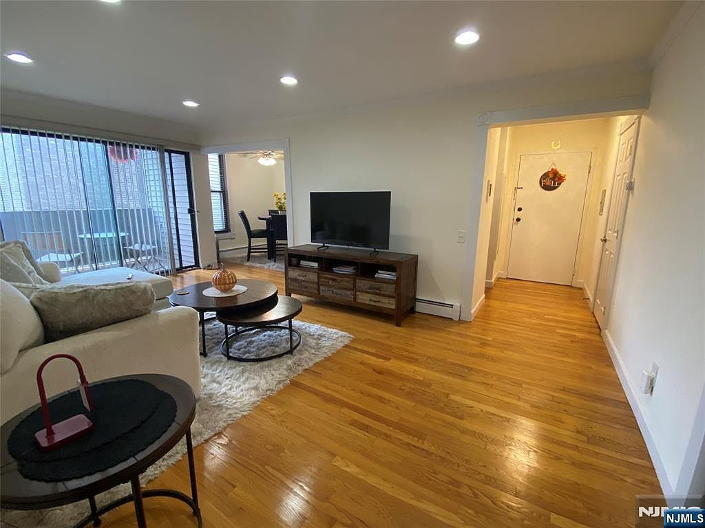 824 Main St Belleville, NJ 07109 - Thumbnail 3