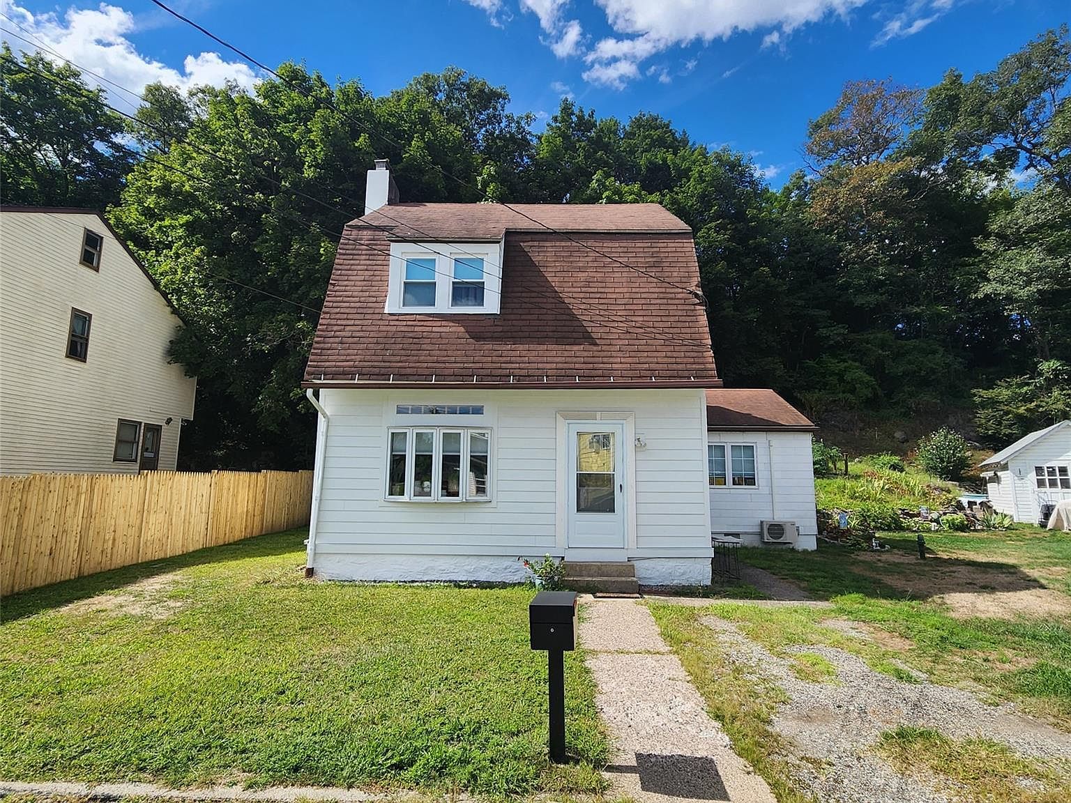 16 Circle Dr Tuxedo Park, NY 10987 - Thumbnail 3