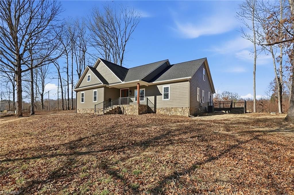 1134 Godbey Rd Mocksville, NC 27028 - Thumbnail 3
