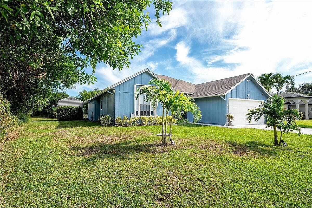 2986 SE Buccaneer Cir Port Saint Lucie, FL 34952 - Thumbnail 3