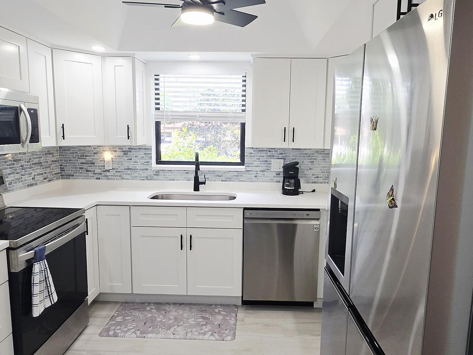 841 SW South River Dr APT 102 Stuart, FL 34997 - Thumbnail 3