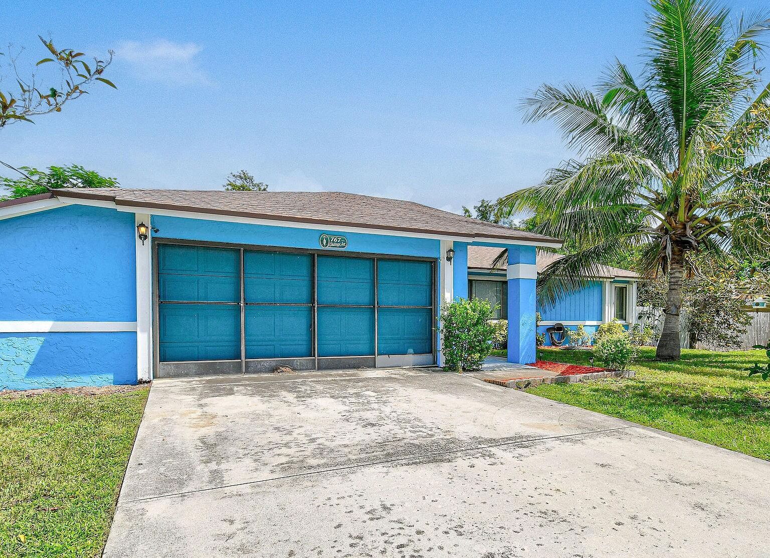 767 SE Chaloupe Ave Port Saint Lucie, FL 34983 - Thumbnail 3