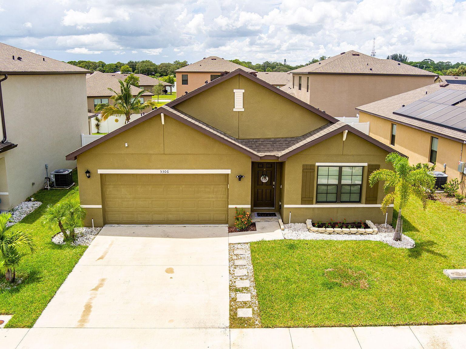 5306 Entertainment Way Fort Pierce, FL 34947 - Thumbnail 3