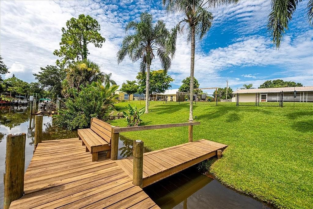 465 NE Midvale St Port Saint Lucie, FL 34983 - Thumbnail 3