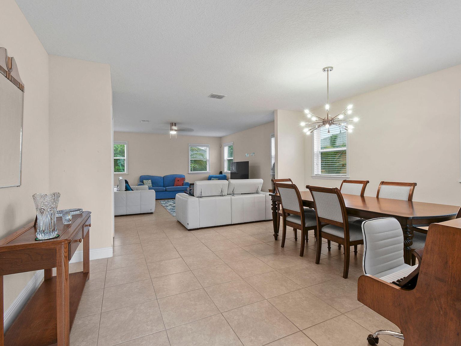 1262 SW Patricia Ave Port Saint Lucie, FL 34953 - Thumbnail 3