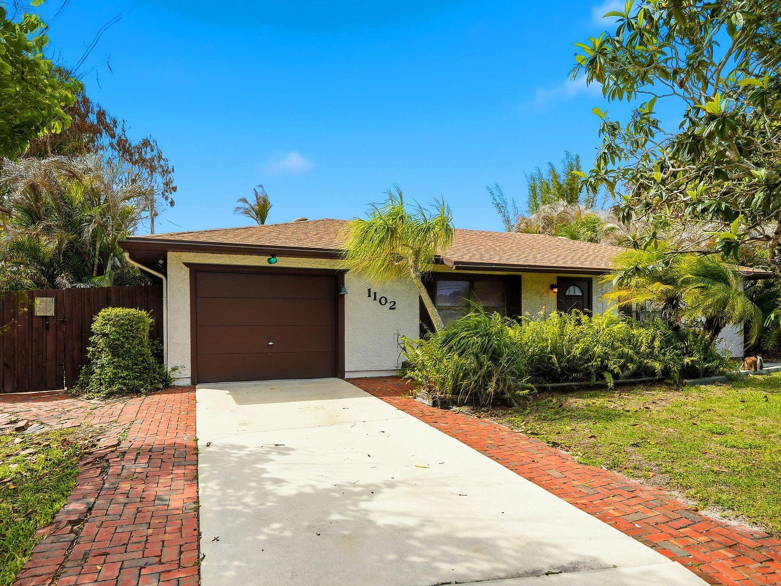 1102 SW Del Rio Blvd Port Saint Lucie, FL 34953 - Thumbnail 3