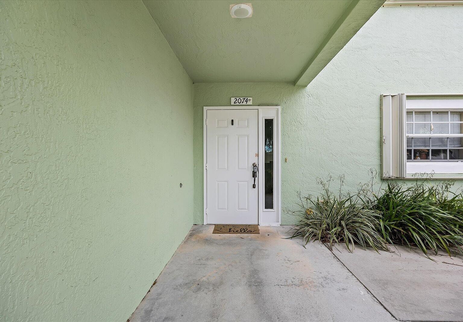 2074 SE Wild Meadow Cir Port Saint Lucie, FL 34952 - Thumbnail 3